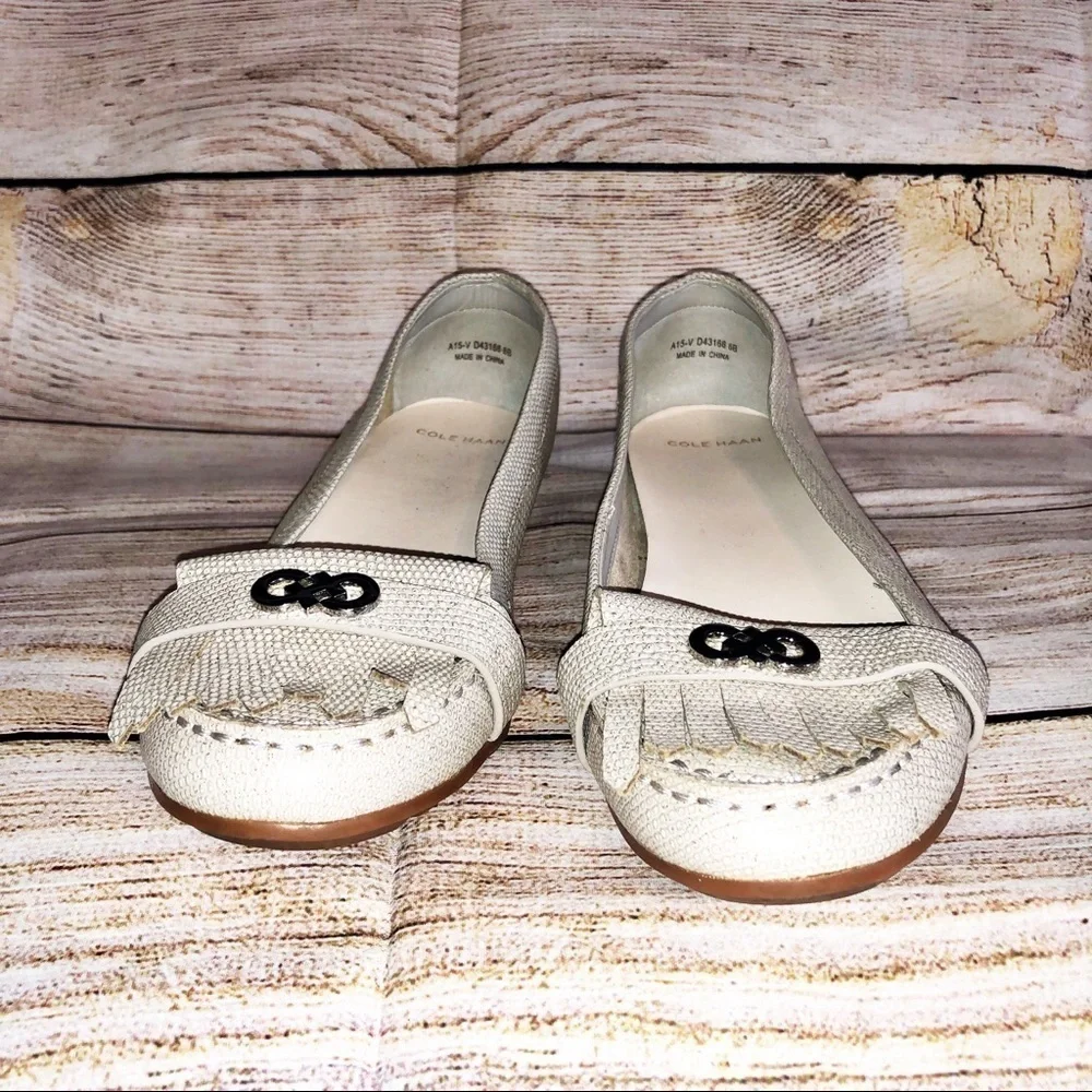 Cole Haan Silver/White Loafers Size 6B